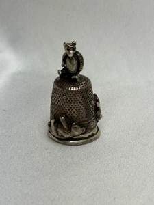Oso de peluche vintage de plata de ley Thimble-Pooh Bear  - Imagen 1 de 5