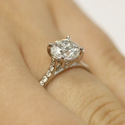 Diamond Engagement Ring 1.30 Ct Round IGI Lab Created 18k White Gold E F VS - Image 1 of 4