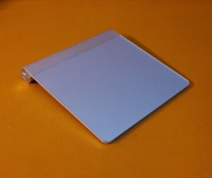 Genuine Apple A1339 Magic Trackpad Bluetooth Wireless *Working* - Photo 1/7