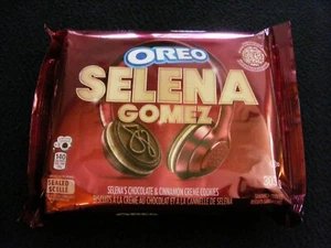 OREO Limited Edition SELENA GOMEZ Chocolate Cinnamon Creme Cookies - Picture 1 of 4