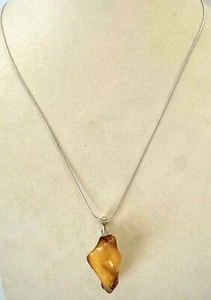 Vintage Fabulous Honey and Butterscotch Baltic Amber Sterling Silver Pendant - Picture 1 of 6