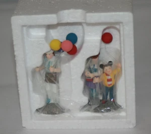 Department 56 Disney Parks Village Series Balloon Seller #53539 NEW - Picture 1 of 10
