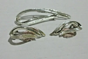 SARAH COVENTRY PIN BROOCH CLIP ON EARRINGS SILVER TONE ABSTRACT EAR DROP - Picture 1 of 5