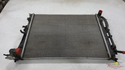2012 Hyundai Sonata Radiator Foto 1 de 4
