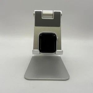 Apple Watch (Series 4) 40mm Silver Aluminum (LTE) w/ No Band - Fair - Picture 1 of 5
