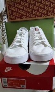 Nike Court Legacy Canvas CW6539-100 White Black Low Top Skate Sneaker 7.5M/9WNS - Picture 1 of 12