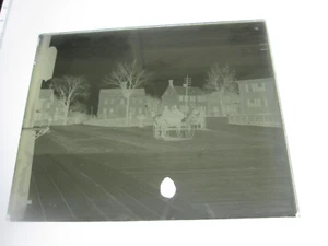 GLASS NEG., EARLY 1900s, PORTSMOUTH STREET SCENE, SIGN ON POST SAYS "SPICES"-2 - Picture 1 of 2
