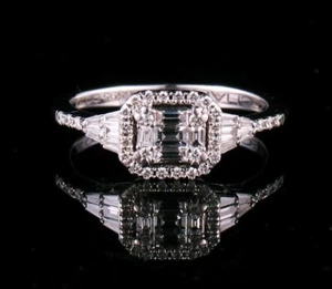 ANELLO DI FIDANZAMENTO A GRAPPOLO ORO BIANCO 14K AUREOLA DIAMANTE NATURALE FIRMATO ZEGHANI - Foto 1 di 12