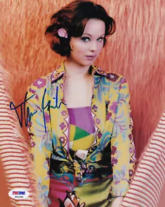 Foto firmata THORA BIRCH 8x10 a colori autenticata PSA/DNA MOLTO CALDA - RARA!!! - Foto 1 di 2