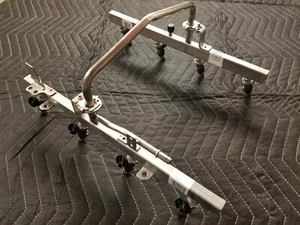TRAILBLAZER SS STYLE FUEL RAILS AND INJECTORS 6.0 6.2 5.3 RETURNLESS SILVERADO - Picture 1 of 4