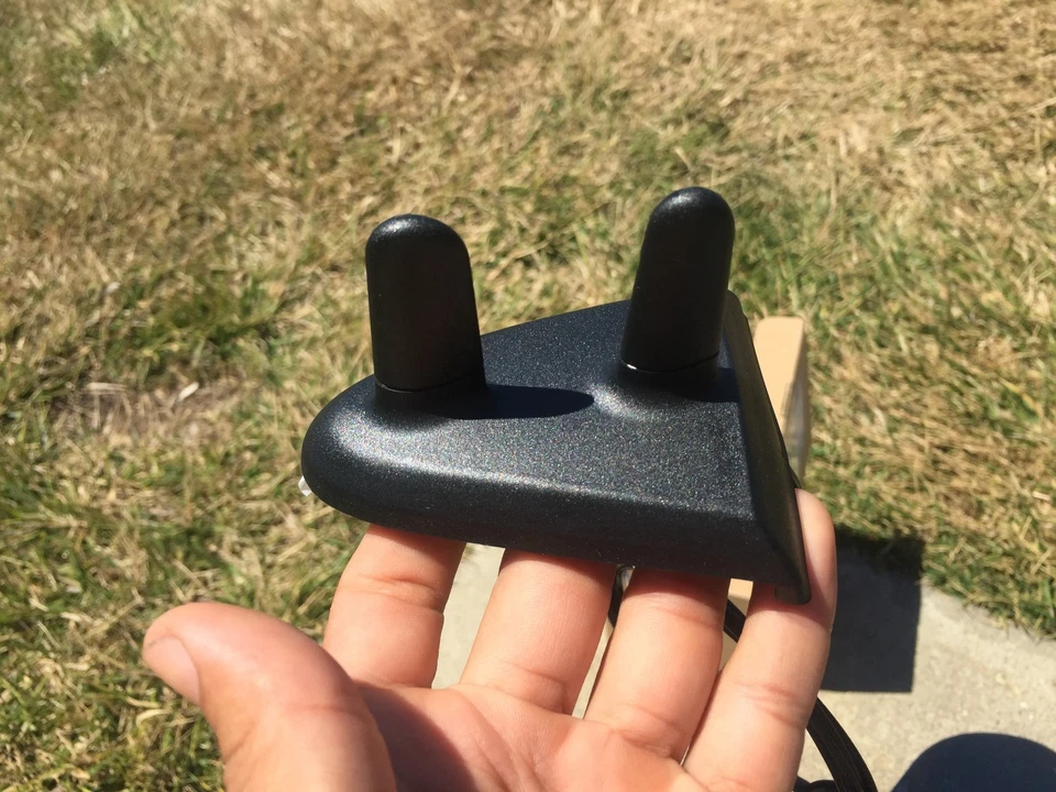 ANTENA DE TELÉFONO BMW E38 TECHO TIBURÓN 740iL 740i 750iL 740d 730i 730d 728i 728iL 735i Foto 1 de 4