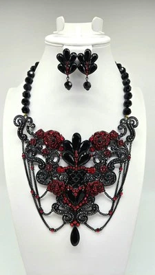 Heidi Daus Love and Roses 维多利亚哥特式珠宝套装 施华洛世奇水晶 全新带盒 — 第 1/4 张图片