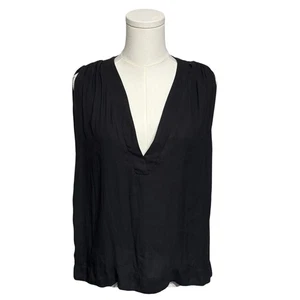 Free People Darcy Sleeveless Top V-Neck Blouse Flowy Casual Elegant Sz Medium - Picture 1 of 5