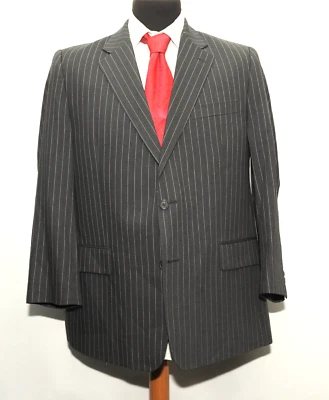 CHESTER НА CHESTER BARRIE ЗНАЧОК ПОЛОСКИ СЕРЫЙ КОСТЮМ РАЗМЕР 42 S 36 W - Изображение 1 из 4