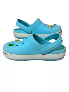 Crocs hellblau Größe 3 mit Charms - Bild 1 von 5