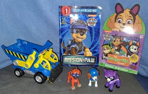 17 Paw Patrol Dump Truck 3 Characters 2 Books 9 Finger Puppets 2 PlushHalloween - Imagen 1 de 16
