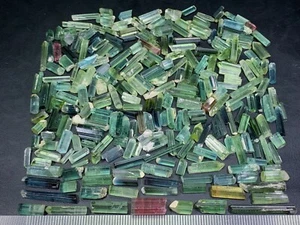 280 Karat Better Termination Natural Mix Farbe Turmalin Kristalle Lot @ Afghan - Bild 1 von 10