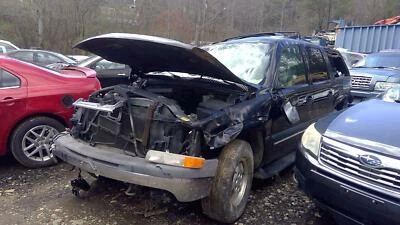 Pestillo de puerta trasera derecha Chevy Suburban 2000-06 OEM 15110650 Foto 1 de 4