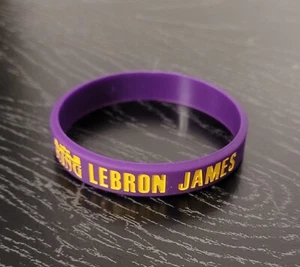 (1)Lebron James Purple Signature Basketball Silicone Bracelet Los Angeles Lakers - Picture 1 of 3