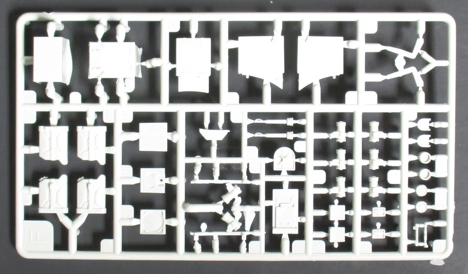 Revell 1/35 比例 M48 A2CG - 零件树 F 来自套件编号 03287 — 第 1/1 张图片