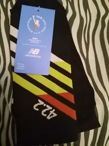 New Balance TCS New York City Marathon 2019 Running Crew Socks Unisex Size L - Picture 1 of 3