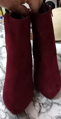 Botas de moda al tobillo Thalia Sodi para mujer Borgoña Briea punta almendra talla 7,5 M Foto 1 de 4