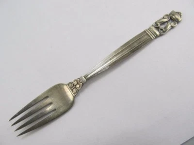 GEORG JENSEN ACORN STERLING 5 5/8" YOUTH FORK EXCELLENT CONDITION NO MONO - Image 1 of 4