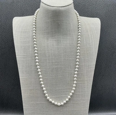 Collar Monet Perla Simulada Cuentas Firmado Tono Plata Caja Cierre Disfraz Marfil Foto 1 de 4