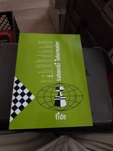 SAHOVSKI INFORMATOR BOOK - Picture 1 of 2