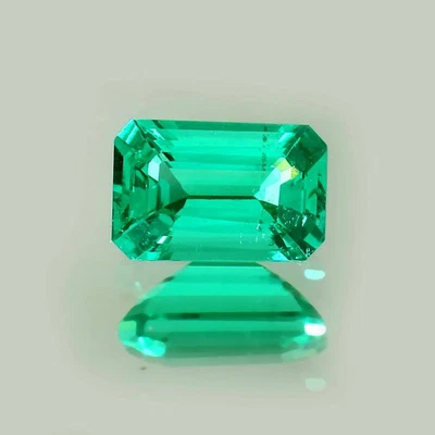 AAA 6.40 CT Lab Grown Colombian Emerald Loose Gemstone Emerald Cut - Image 1 of 4