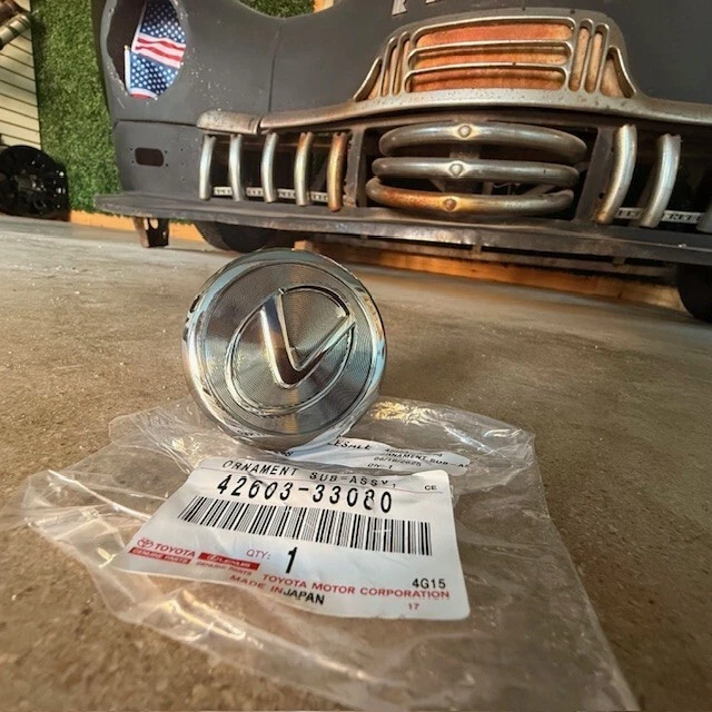 (1) Подлинный центральный колпак колеса Lexus Es300(97-03) и Es330 (02-06) 42603-33080 - Изображение 1 из 3