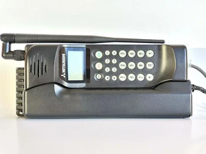 MITSUBISHI FM-406 BXD - MOBILE PHONE BRICK CELL VINTAGE RETRO RARE MOVIE - Picture 1 of 10