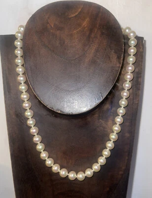 Vintage Majorica Faux Pearl Necklace Sterling Silver 925 Clasp Made In Spain - Image 1 of 4