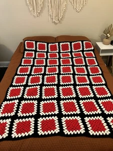 VTG Handmade Granny Square Afghan Throw Blanket Black / Red 72X52 Cottagecore - Picture 1 of 4