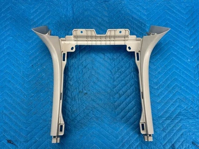 Panel de caja frontal con consola central Toyota Land Cruiser LX470 marfil: LG00 2003-2007 OE Foto 1 de 4