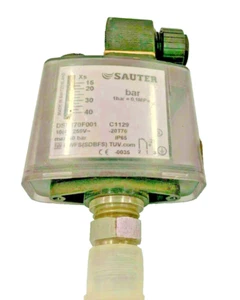 Sauter DSF170F001 SS Pressure Switch 15 to 40 bar for aggressive fluids - Picture 1 of 3