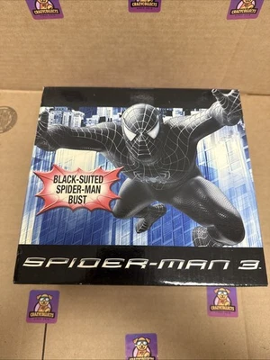 Busto de Spiderman 3 traje negro Foto 1 de 4