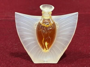 New Lalique Sylphide Parfum 2000 Limited Edition Mini 4.5 mL Nude Woman EXCELLEN - Picture 1 of 22