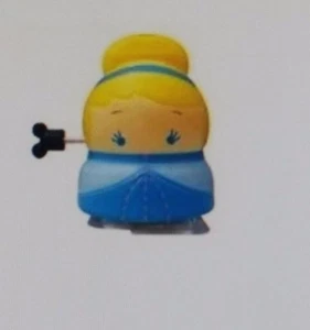 DISNEY POOK A LOOZ CINDERELLA PRINCESS KNOB WIND UP WALKER WALKING TOY CARDED - Picture 1 of 1