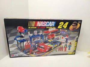 Mega Bloks 9915 NASCAR Jeff Gordon #24 Building Set 1999 BRAND NEW SEALED - Picture 1 of 6