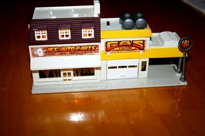 Vintage Micro Machines Ace Auto Parts & Gas Play Set 1989 Galoob-No Cars-Sold as - Image 1 of 4