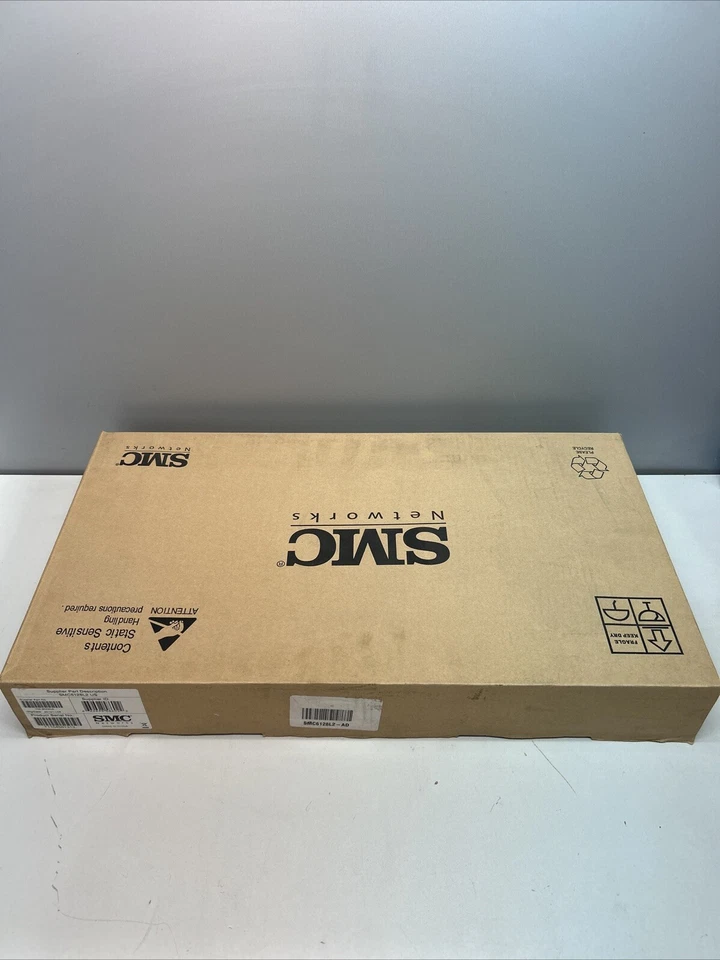 TigerSwitch 10/100/1000 Gigabit Ethernet Switch SMC6128L2 SMC Network - Image 1 of 4