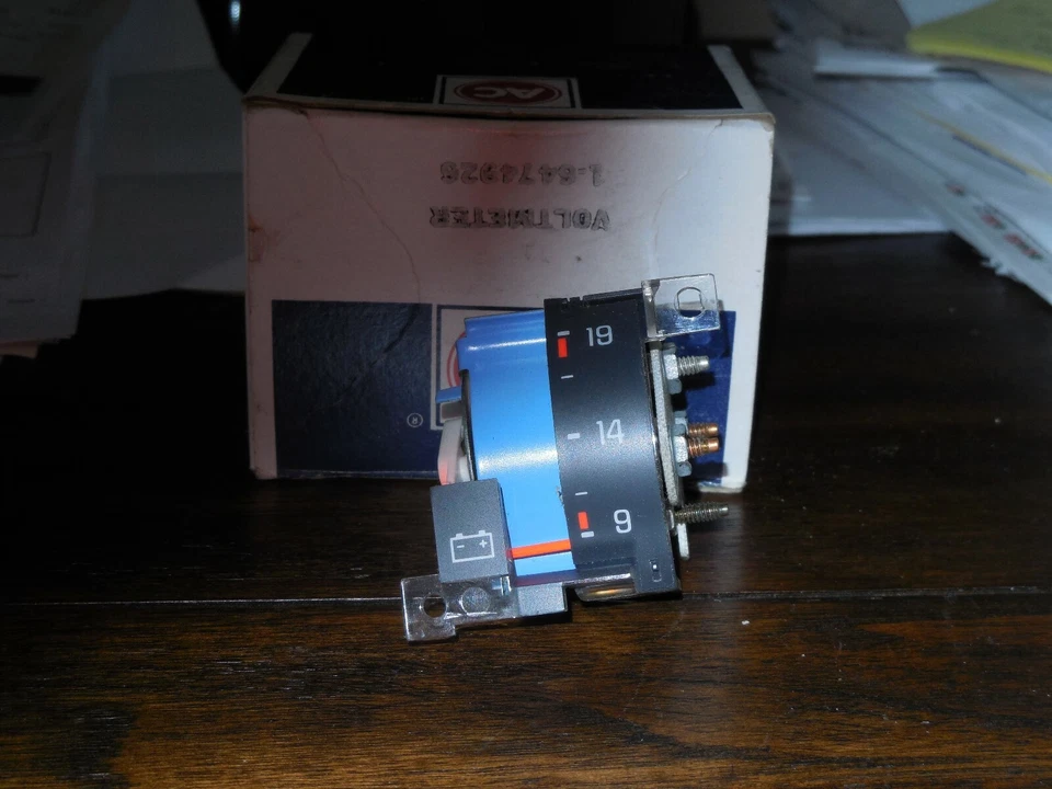 Chev NOS S10. Voltímetro GMC y S15 para 4 y 6 cilindros Foto 1 de 1