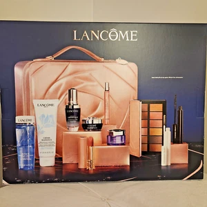 Neu im Karton 2024 Lancome Holiday Beauty Box Kollektion Set Blockbuster 10 Stck. Wert 650 $ - Bild 1 von 2