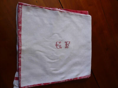 Ancienne grande nappe en damassé lin liteaux rouge monogrammée GF - Photo 1/4