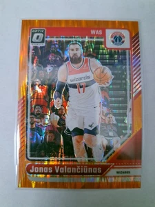 Donruss Optic Jonas Valančiūnas #21 Orange Shock Prizm/225 Wizards 2024-25 - Imagen 1 de 3