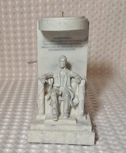 Decorazione natalizia vintage 1997 Hallmark Keepsake Lincoln commemorativa luci e suoni - Foto 1 di 8