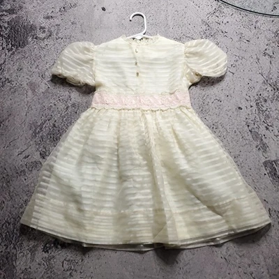 Vestido branco vintage Christian Dior para meninas - Imagem 1 de 4