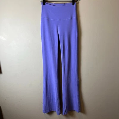 "Pantalón acampanado Lululemon Groove tiro súper alto Nulu cargado índigo 33"" talla 4" Foto 1 de 4