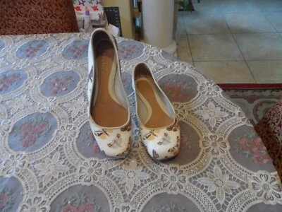 Alexander McQueen Marfil Mariposa Recubierto Lona/Cuero Ballet Pisos Talla 35B Foto 1 de 4